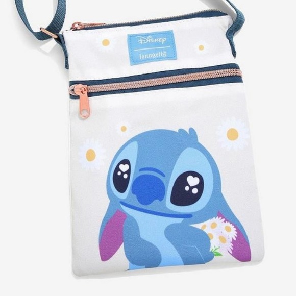 Loungefly Disney Lilo & Stitch Daisies Passport Crossbody Bag 7”x9” - Picture 6 of 10